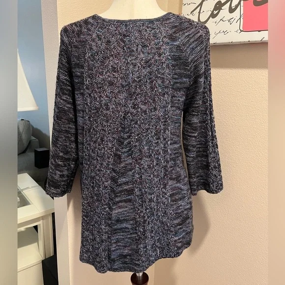 Studio Works 3/4 Sleeve V-Neck Sweater. - Picture 2 of 11